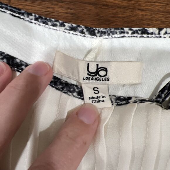 Ya Los Angeles Dress Small Peated White Snake Animal Print Safari‎ Boho - Picture 10 of 14